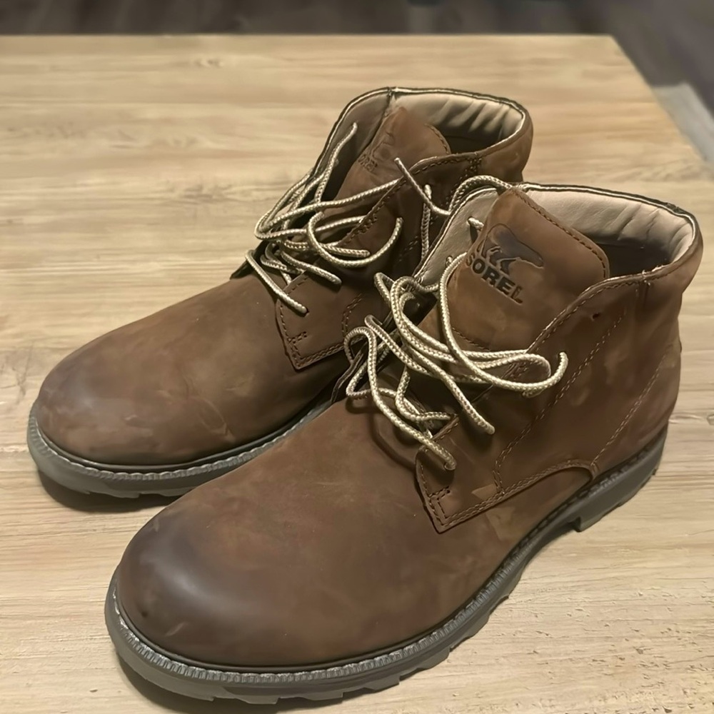 New Size 8 Sorel boots